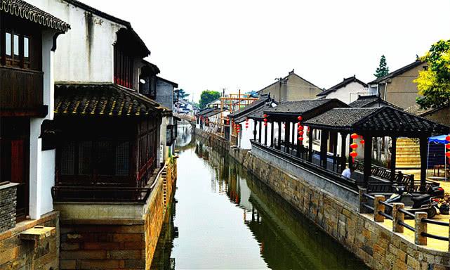 逃离海岛村